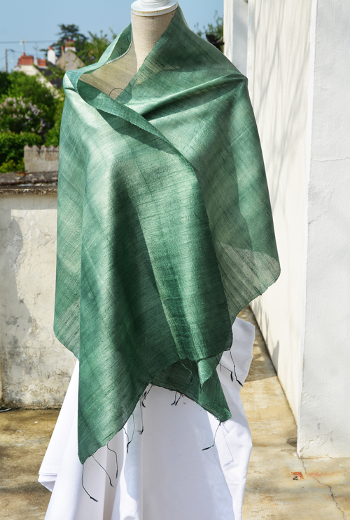 Foulard en soie sauvage en couleur dégradée